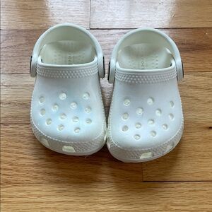 CROCS White Toddler or Baby Clogs | size 4